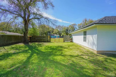 Exterior - 4290 Castille Ave, Pace, FL 32571 photo 4 of 9