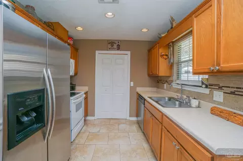 Kitchen - 4290 Castille Ave, Pace, FL 32571 photo 1 of 4