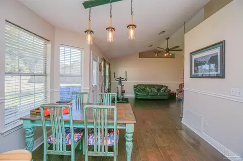 Dining - 4290 Castille Ave, Pace, FL 32571 photo 5 of 5