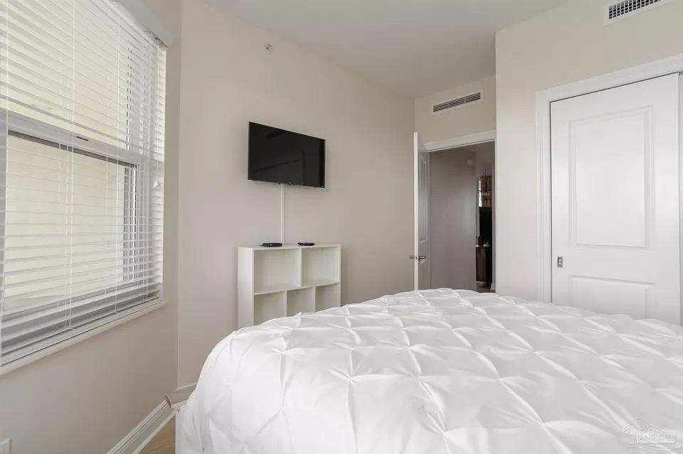 Bedroom - 645 Lost Key Dr #604, Pensacola, FL 32507 photo 12 of 16