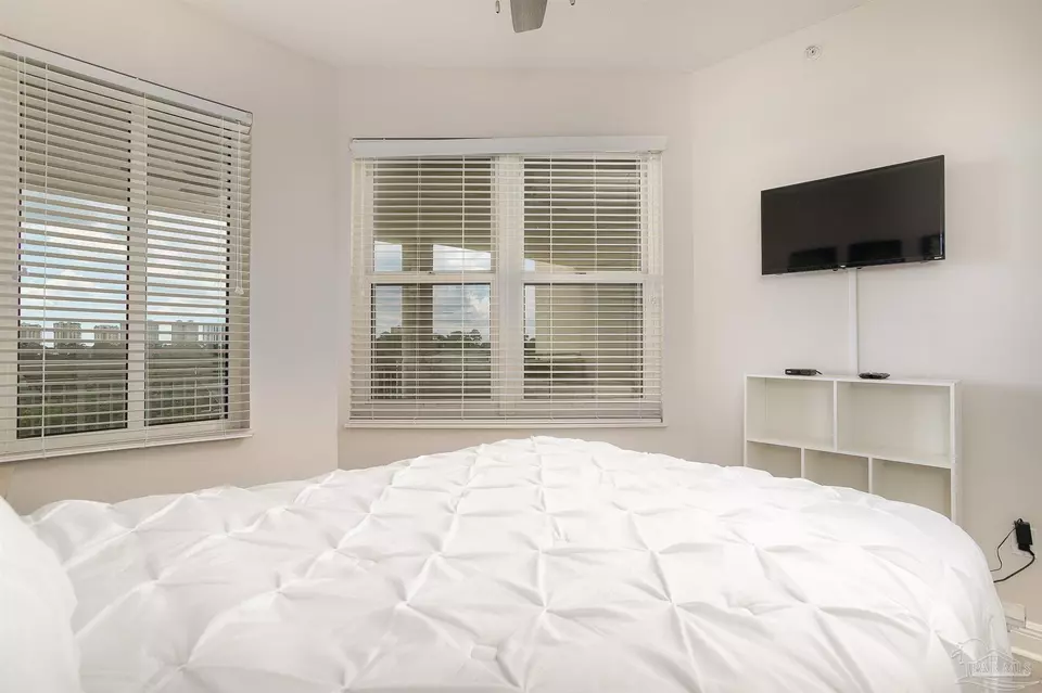 Bedroom - 645 Lost Key Dr #604, Pensacola, FL 32507 photo 11 of 16
