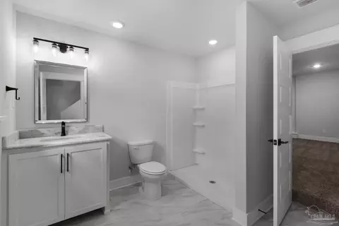 Bath - 5221 Hamilton Ln, Pace, FL 32571 photo 1 of 6