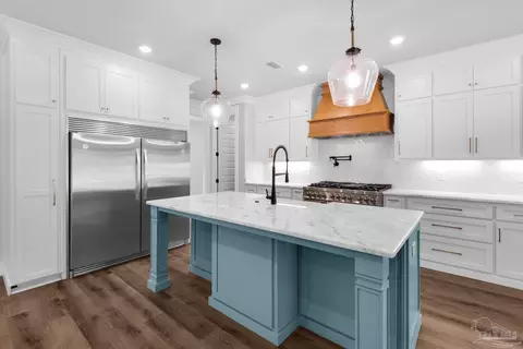 Kitchen - 5221 Hamilton Ln, Pace, FL 32571 photo 4 of 6