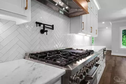 Kitchen - 5221 Hamilton Ln, Pace, FL 32571 photo 5 of 6
