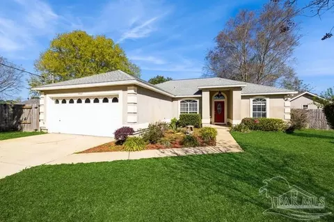 4402 Crestmont Ct, Gulf Breeze, FL 32563