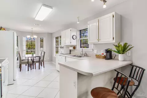 3883 Sun Valley Ct, Milton, FL 32583 photo 6