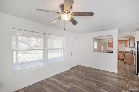 928 Cranbrook Ave, Pensacola, FL 32505