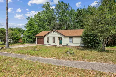 7722 Coronet Dr, Pensacola, FL 32514