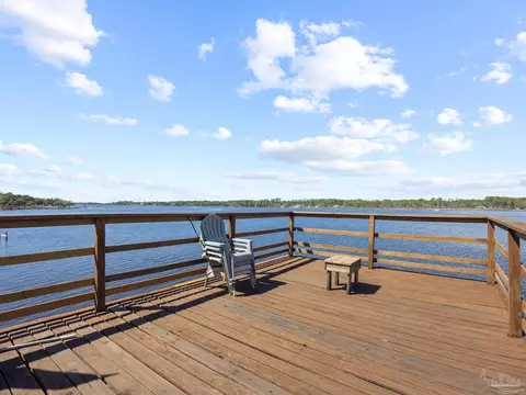 7854 Sleepy Bay Blvd, Navarre, FL 32566