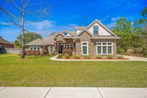 8410 Salt Grass Dr W, Pensacola, FL 32526