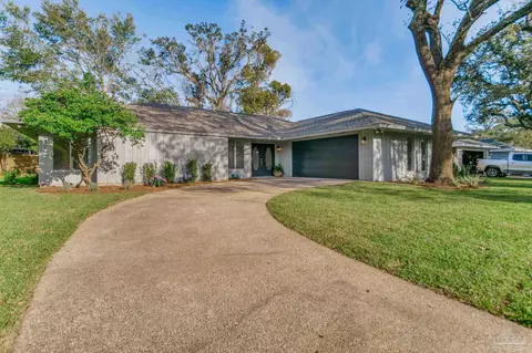 1148 Great Oaks Ct, Gulf Breeze, FL 32563