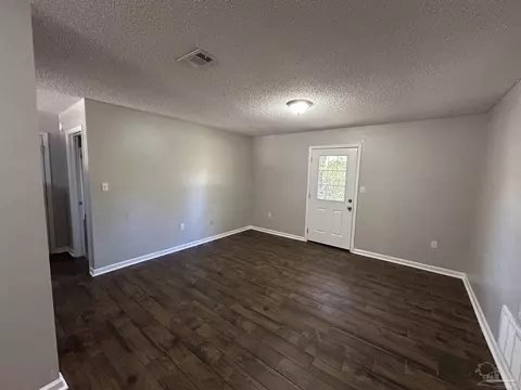 Living - 4125 Busby Ln, Pace, FL 32571 photo 2 of 3