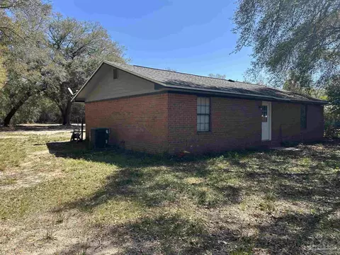Exterior - 4125 Busby Ln, Pace, FL 32571 photo 8 of 9