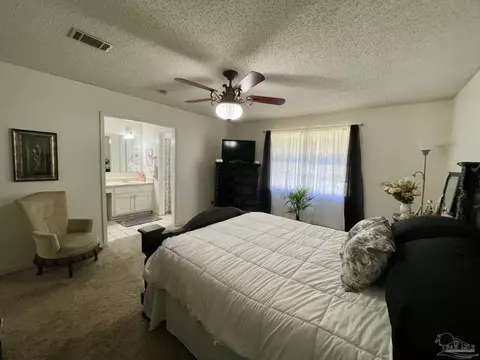 Bedroom - 3522 Sweet Bay Dr, Pace, FL 32571 photo 4 of 6