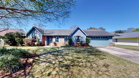 2125 Oxford Dr, Pensacola, FL 32503