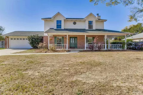 513 Turnberry Rd, Cantonment, FL 32533