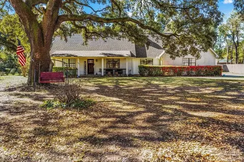 483 Citation Dr, Cantonment, FL 32533
