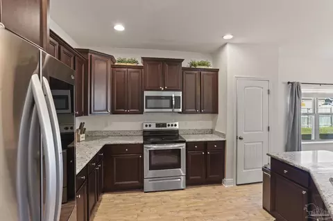 422 Chickadee St, Crestview, FL 32539 photo 17