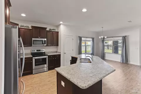 422 Chickadee St, Crestview, FL 32539 photo 12