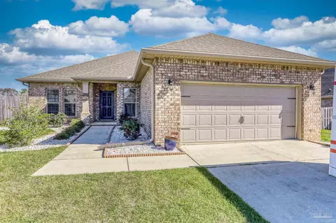422 Chickadee St, Crestview, FL 32539