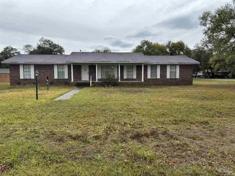 8751 Wren Rd, Pensacola, FL 32534