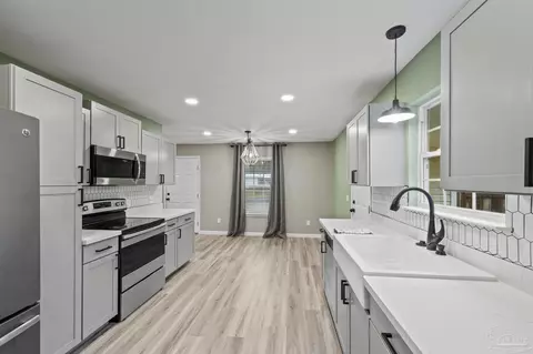 Kitchen - 3985 Whitehall Dr, Pace, FL 32571 photo 5 of 5