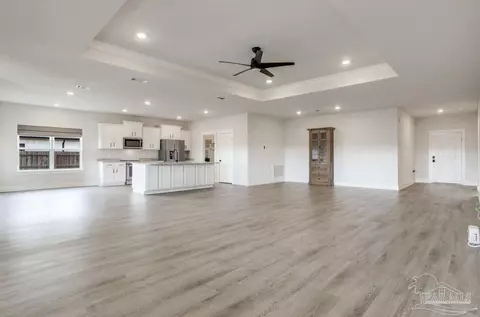 Living - 2687 Ten Mile Rd, Pace, FL 32571 photo 2 of 3