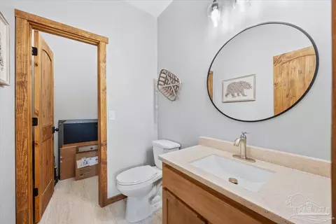 Bath - 3351 Velor Rd, Mcdavid, FL 32568 photo 1 of 7