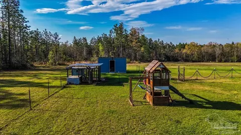 Exterior - 3351 Velor Rd, Mcdavid, FL 32568 photo 10 of 14