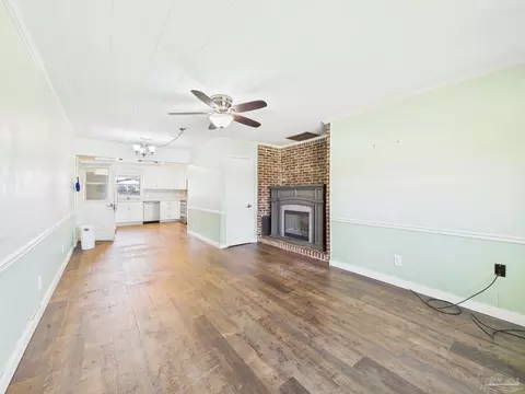 Living - 13300 Hwy 89, Jay, FL 32565 photo 4 of 4