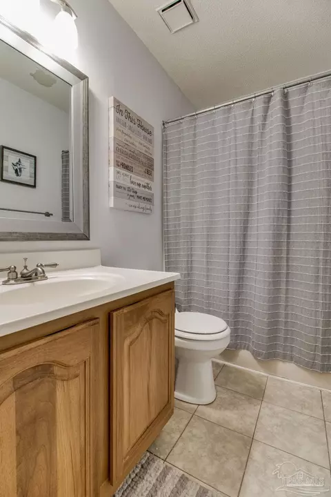 Bath - 3175 Benton Blvd, Pace, FL 32571 photo 4 of 4