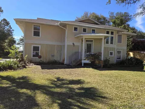 713 Roanoke Ct, Gulf Breeze, FL 32561
