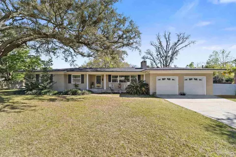 221 Munro Rd, Pensacola, FL 32503