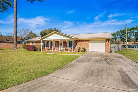 7130 Baysprings Dr, Pensacola, FL 32506