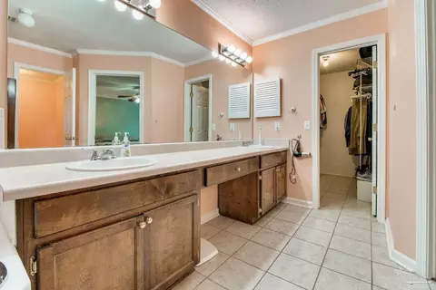Bath - 4927 Pattock Pl, Pace, FL 32571 photo 2 of 5
