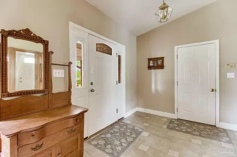 Entry Way - 4927 Pattock Pl, Pace, FL 32571 photo 2 of 4