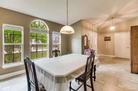 Entry Way - 4927 Pattock Pl, Pace, FL 32571 photo 3 of 4