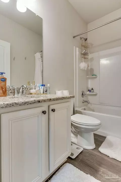 Bath - 5835 Mossy Creek Ln, Pace, FL 32571 photo 4 of 4