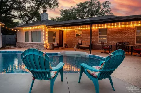 901 Merlin Ct, Pensacola, FL 32506