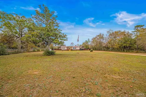9856 Indian Ford Rd, Milton, FL 32570