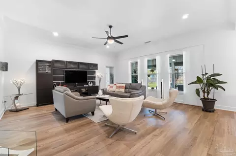 4214 Southern Palm Dr, Pace, FL 32571 photo 7