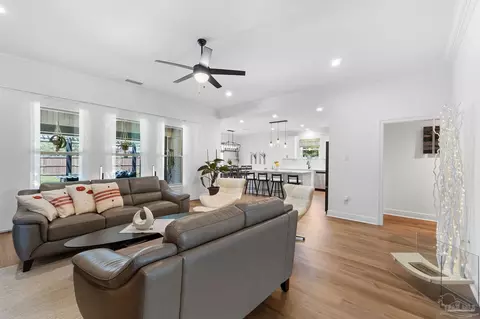 4214 Southern Palm Dr, Pace, FL 32571 photo 8