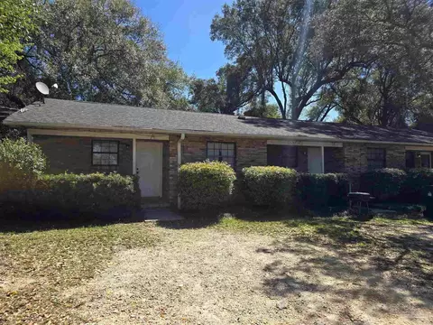 9300 Beatrice Rd, Pensacola, FL 32514