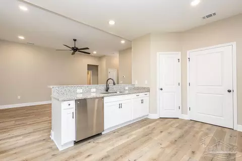 5300 Marks Pl, Milton, FL 32570 photo 3