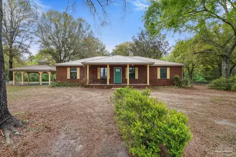 1271 Deal Dr, Westville, FL 32464