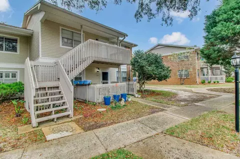 1100 Shoreline Dr #203, Gulf Breeze, FL 32561
