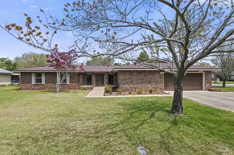 4280 Reynosa Dr, Pensacola, FL 32504