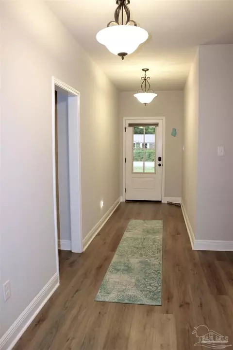 6762 Driftwood Ave, Milton, FL 32570 photo 8
