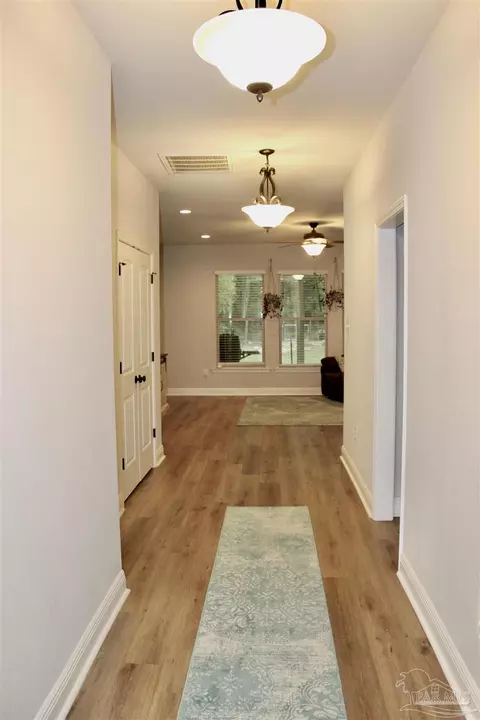 6762 Driftwood Ave, Milton, FL 32570 photo 9