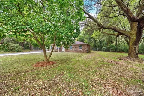 Exterior - 4204 Red Wing Ct, Pace, FL 32571 photo 2 of 3